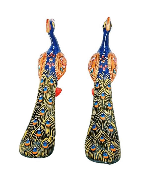 handicraft & artifact showpiece - 19132437 -  Standard Image - 1