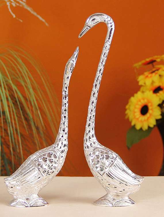 bird & animal showpiece