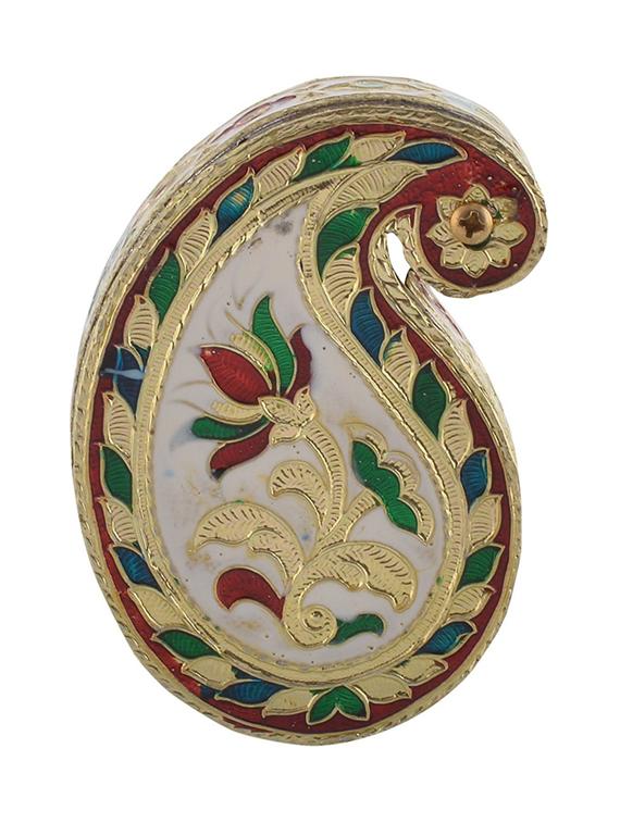 handicraft & artifact showpiece - 19132637 -  Standard Image - 1