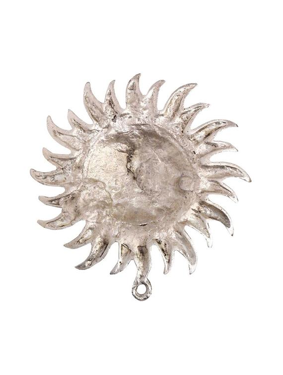 handicraft & artifact showpiece - 19132674 - Standard Image - 1