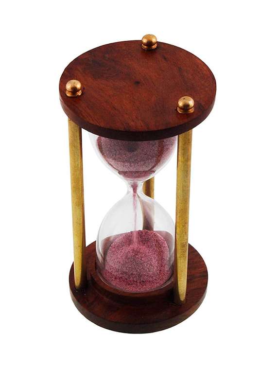 nautical showpiece - 19132708 -  Standard Image - 1