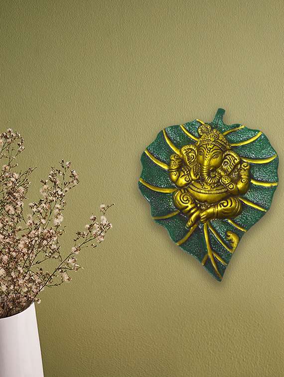 religious idol & figurine