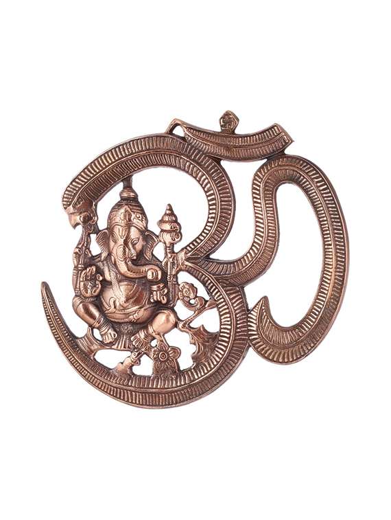 religious idol & figurine - 19132723 - Standard Image - 1