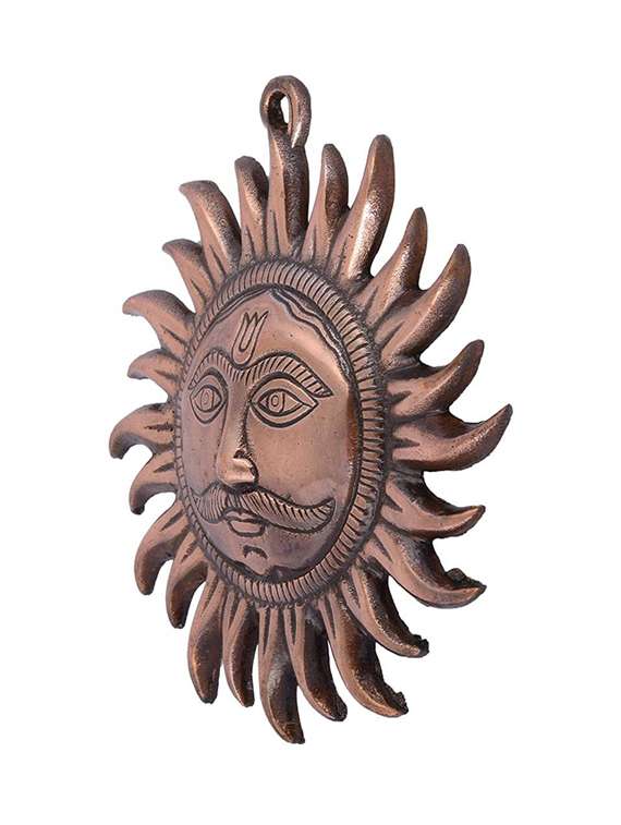 religious idol & figurine - 19132773 -  Standard Image - 1