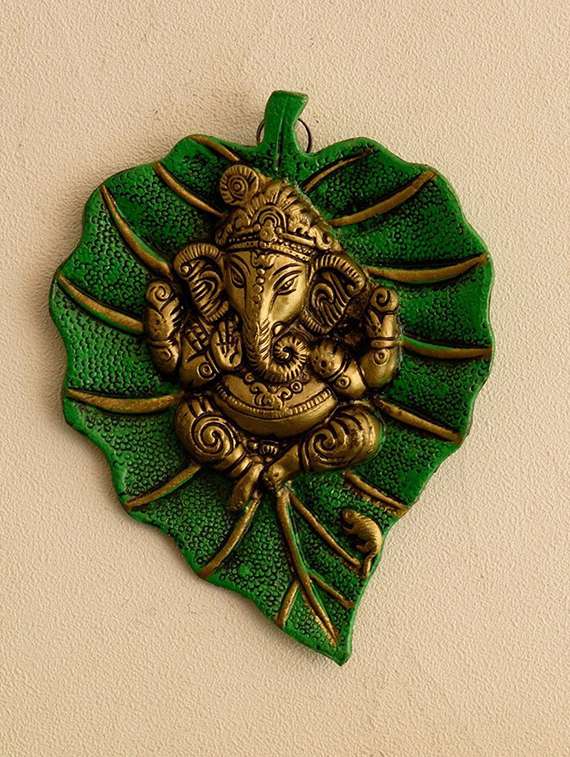 bird & animal showpiece - 19132826 -  Standard Image - 1