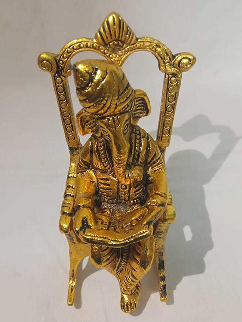 religious idol & figurine - 19132834 - Standard Image - 0