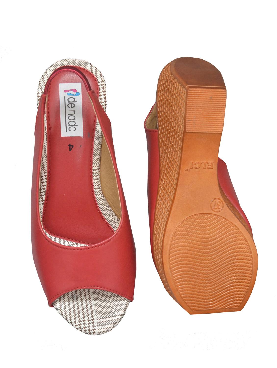 red wedge sandal - 19133779 - Standard Image - 4