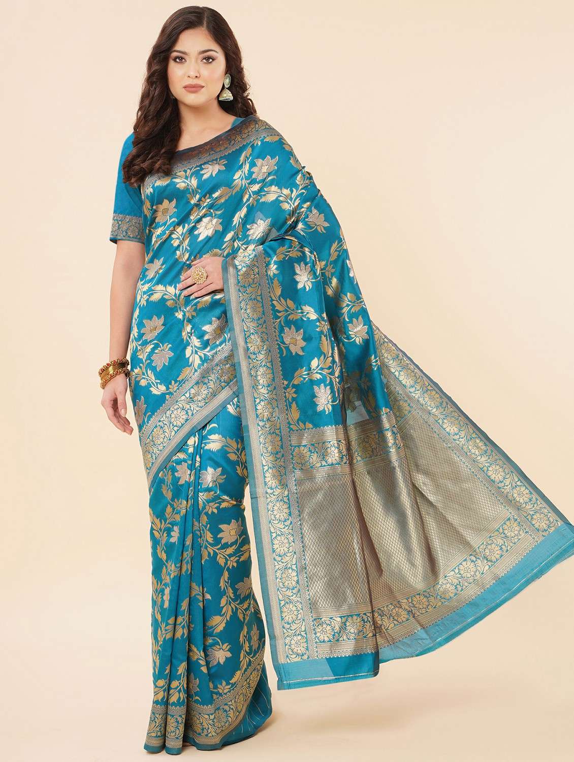 women's banarasi saree with blouse