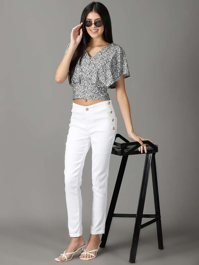 women's crop v neck top - 19159879 - Standard Image - 4