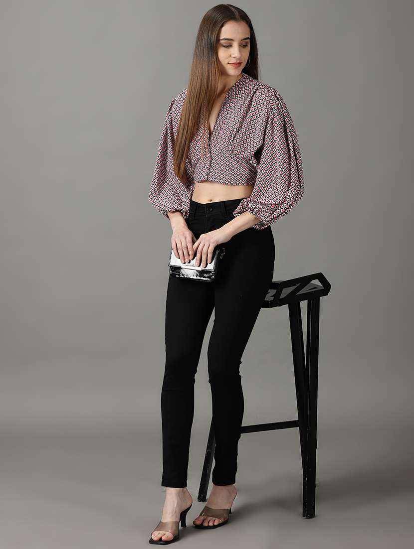 women's crop v neck top - 19159886 - Standard Image - 4