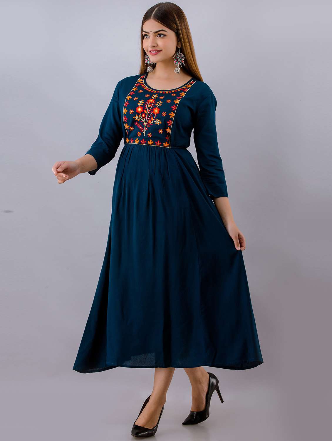 embroidered flared ethnic dress - 19166771 - Standard Image - 1