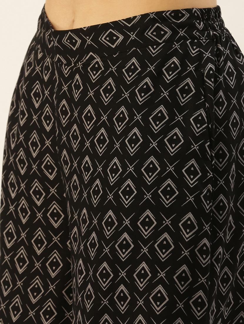 black printed culottes - 19177048 - Standard Image - 4