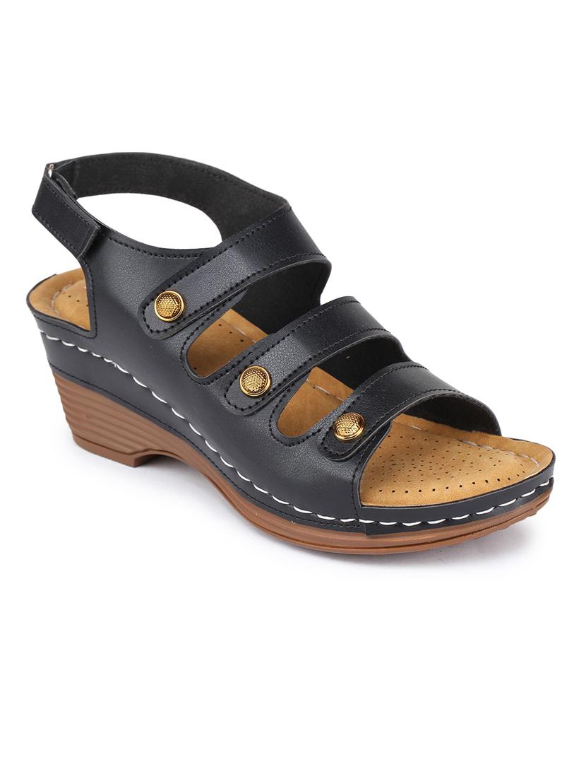 women solid back strap sandal - 19177861 -  Zoom Image - 0