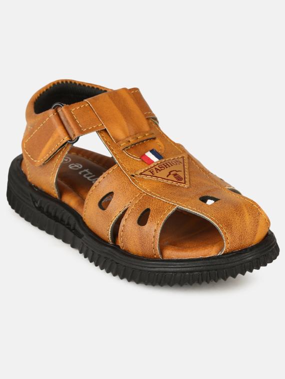 brown solids sandals & floaters