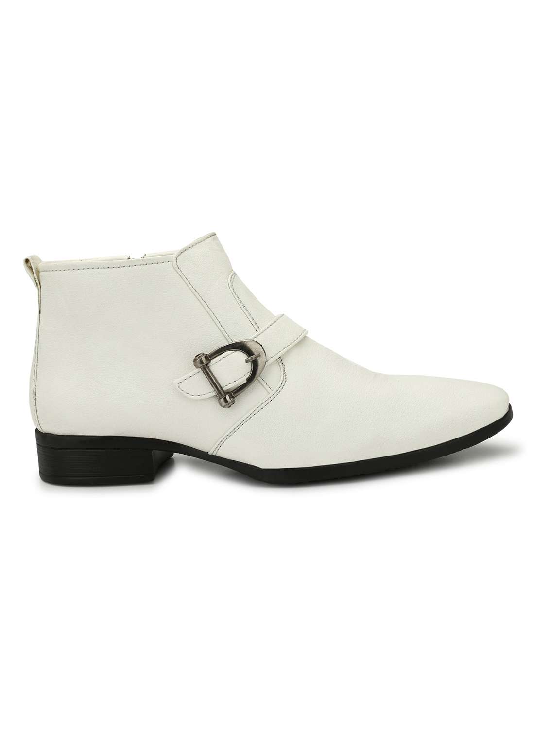 men white slip on sneakers - 19188620 -  Standard Image - 1