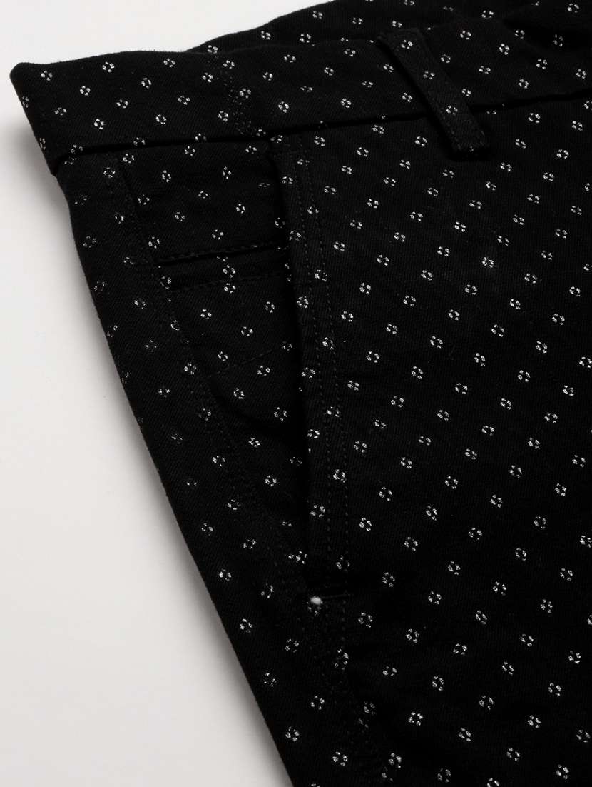 men black cotton short - 19207570 -  Standard Image - 4