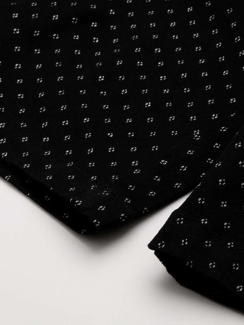 men black cotton short - 19207570 -  Standard Image - 6