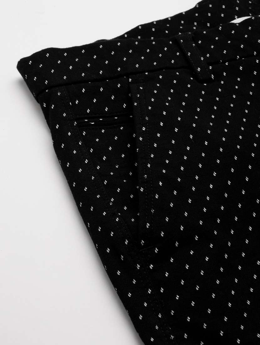 men printed mid rise chinos bermuda shorts - 19207571 -  Standard Image - 4