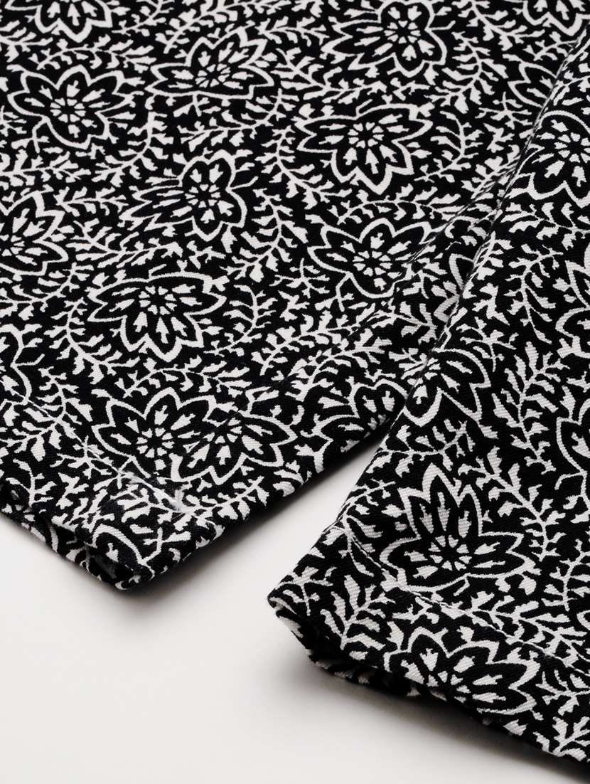 men black cotton short - 19207572 -  Standard Image - 6