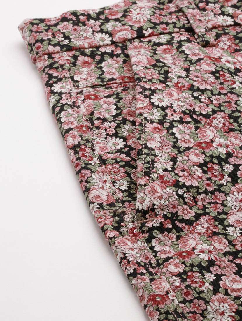 men pink cotton short - 19207578 -  Standard Image - 4