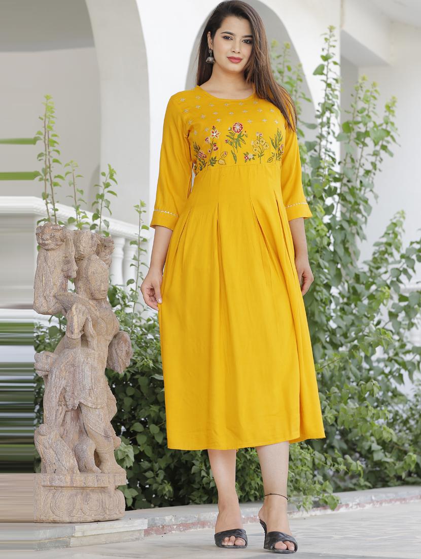 yellow embroidered kurta - 19225944 - Standard Image - 1