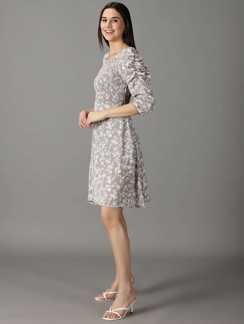 women's  floral dress - 19294536 -  Standard Image - 1