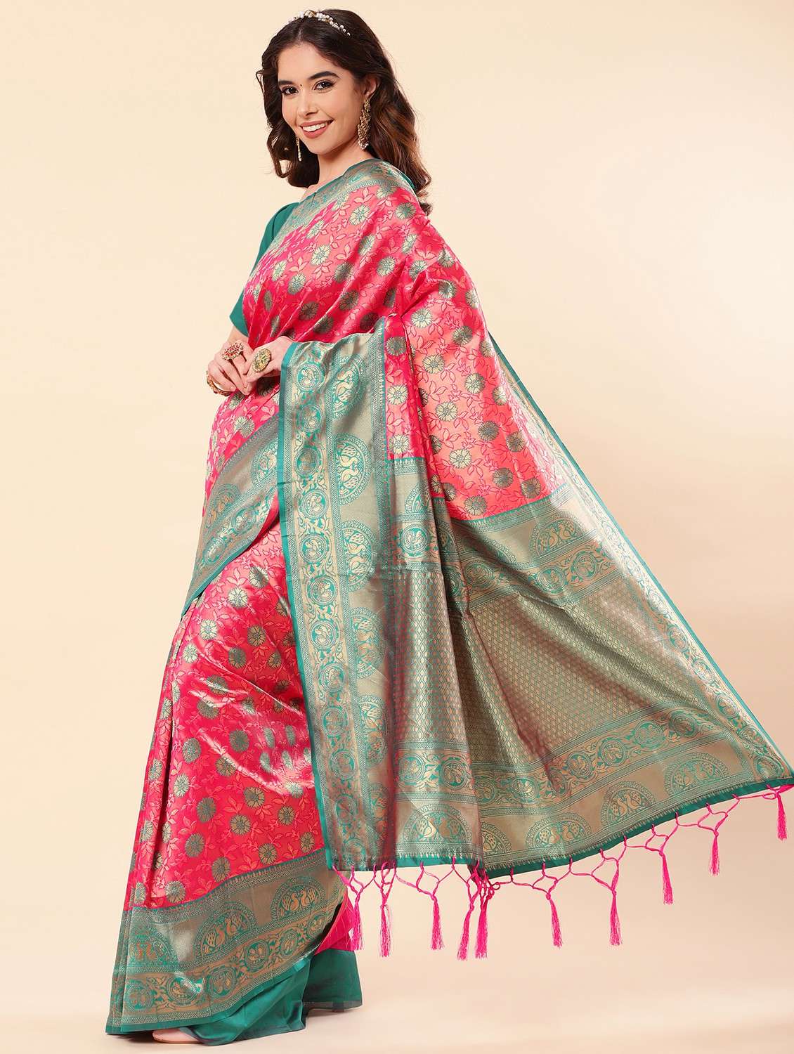 women's banarasi saree with blouse - 19297343 - Zoom Image - 0
