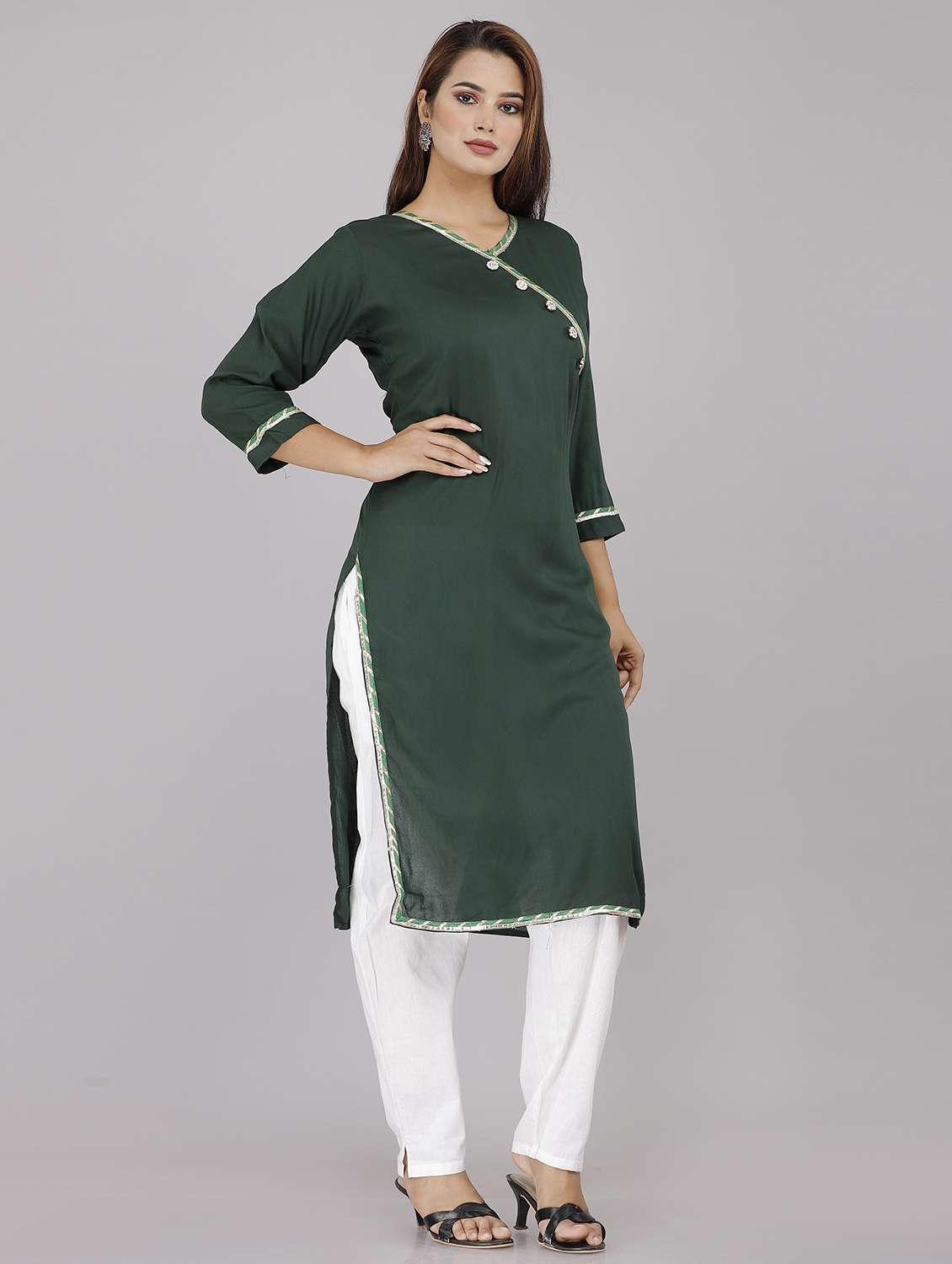 women's straight kurta - 19298015 -  Standard Image - 1