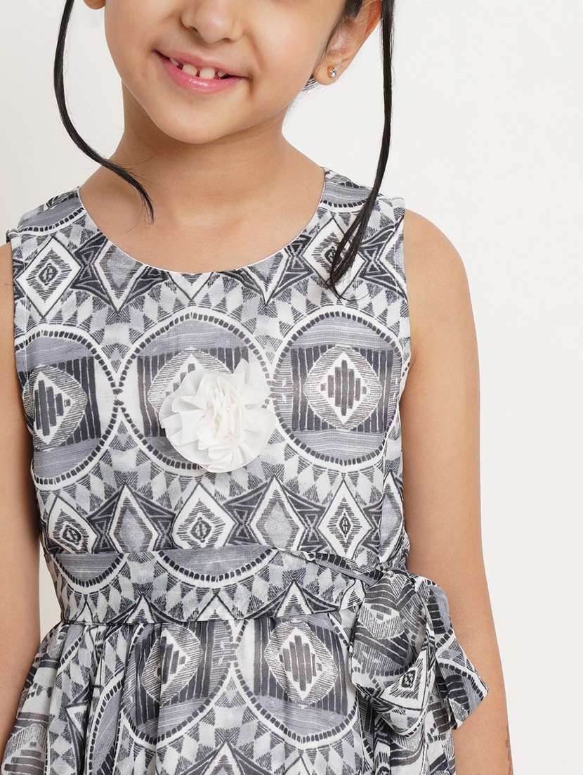 girls round neck sleeveless frock - 19298231 -  Standard Image - 4