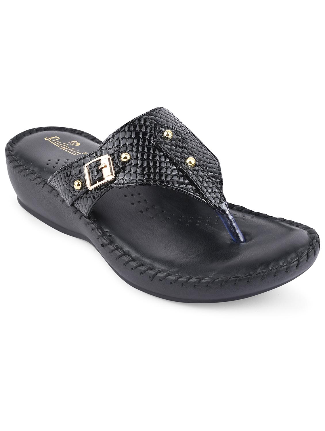 black solid sandal - 19303771 - Zoom Image - 0