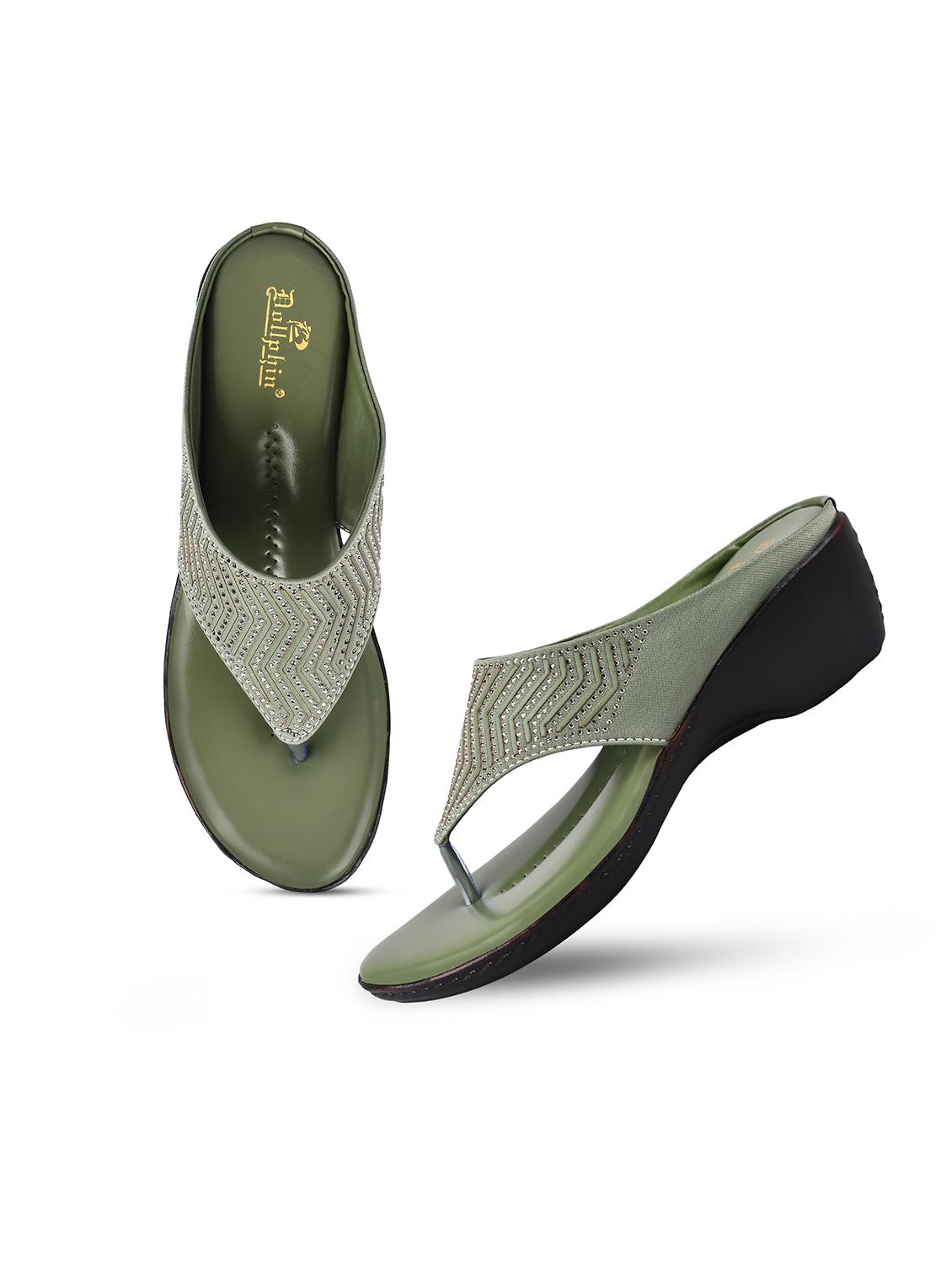 green t-strap wedge - 19303779 - Standard Image - 4