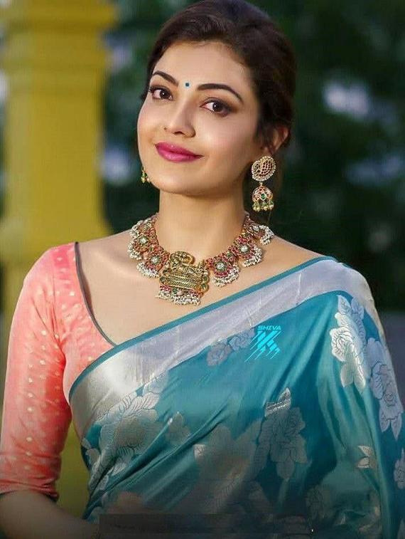 yellow kanjivaram saree with blouse - 19323474 - Standard Image - 1