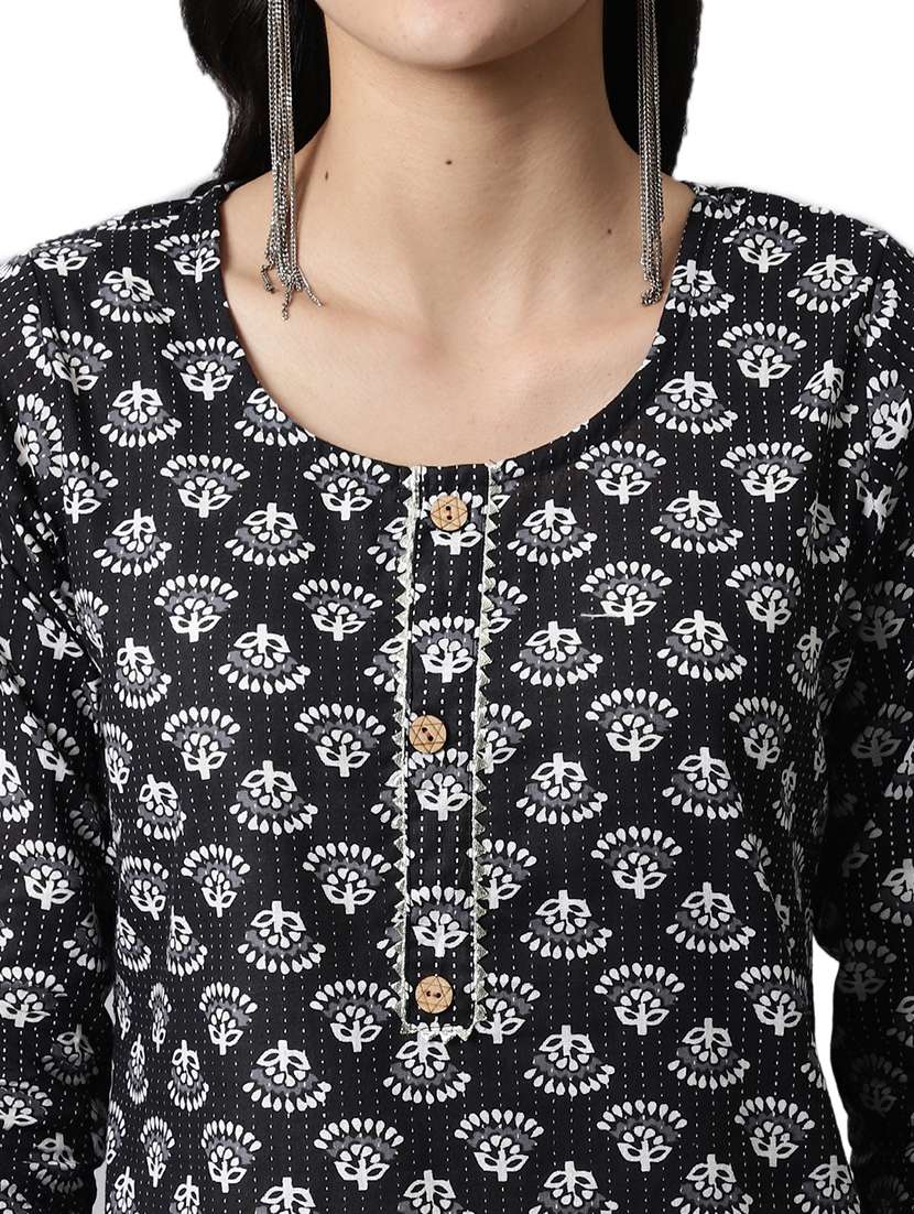 black cotton straight kurti - 19326049 -  Standard Image - 4