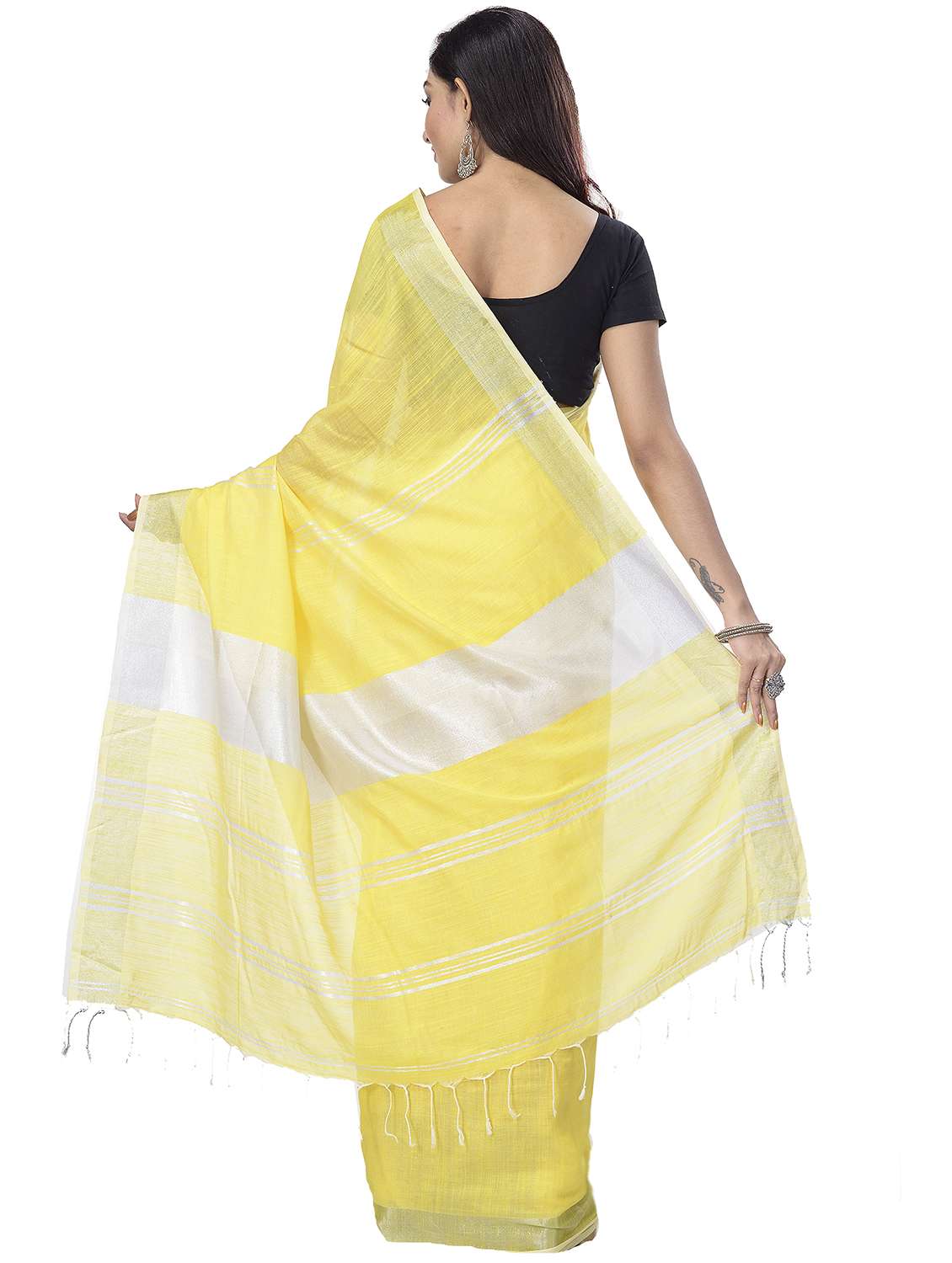 women's bordered yellow colored saree - 19329205 - Standard Image - 1