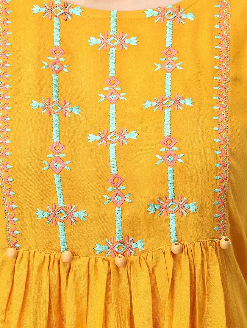 yellow regular top - 19349391 - Standard Image - 4