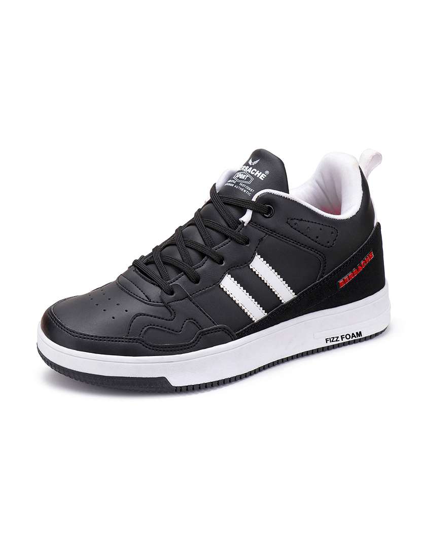 men black sport shoe