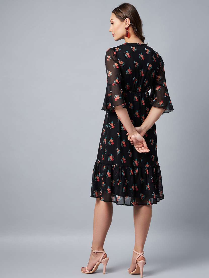 women floral print puff sleeves tiered dress - 19371191 -  Standard Image - 4