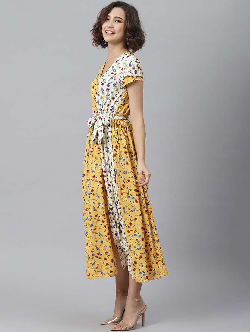 Women's Wrap Floral Dress - 19371284 -  Standard Image - 1
