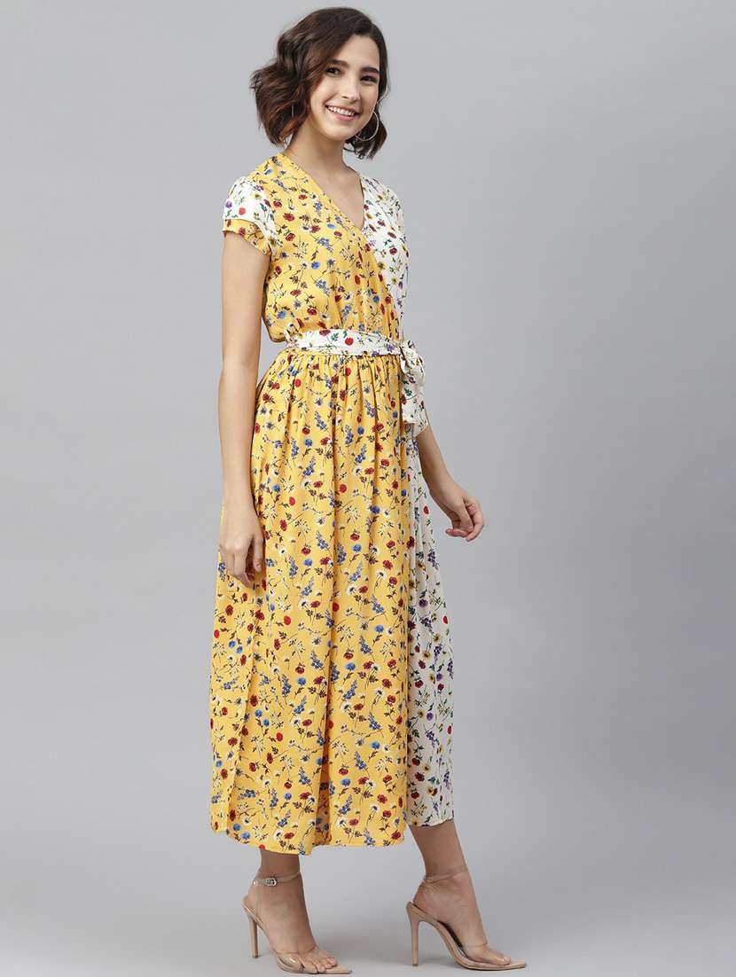 Women's Wrap Floral Dress - 19371284 -  Standard Image - 4