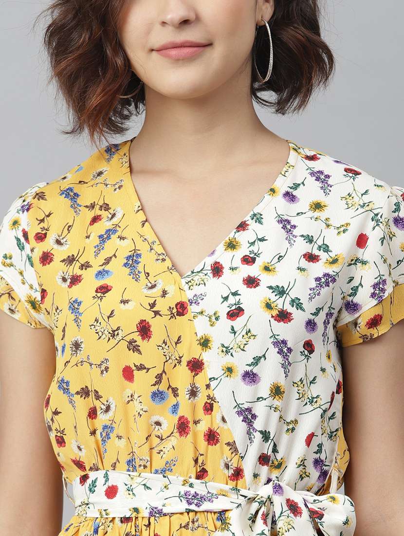 Women's Wrap Floral Dress - 19371284 -  Standard Image - 6