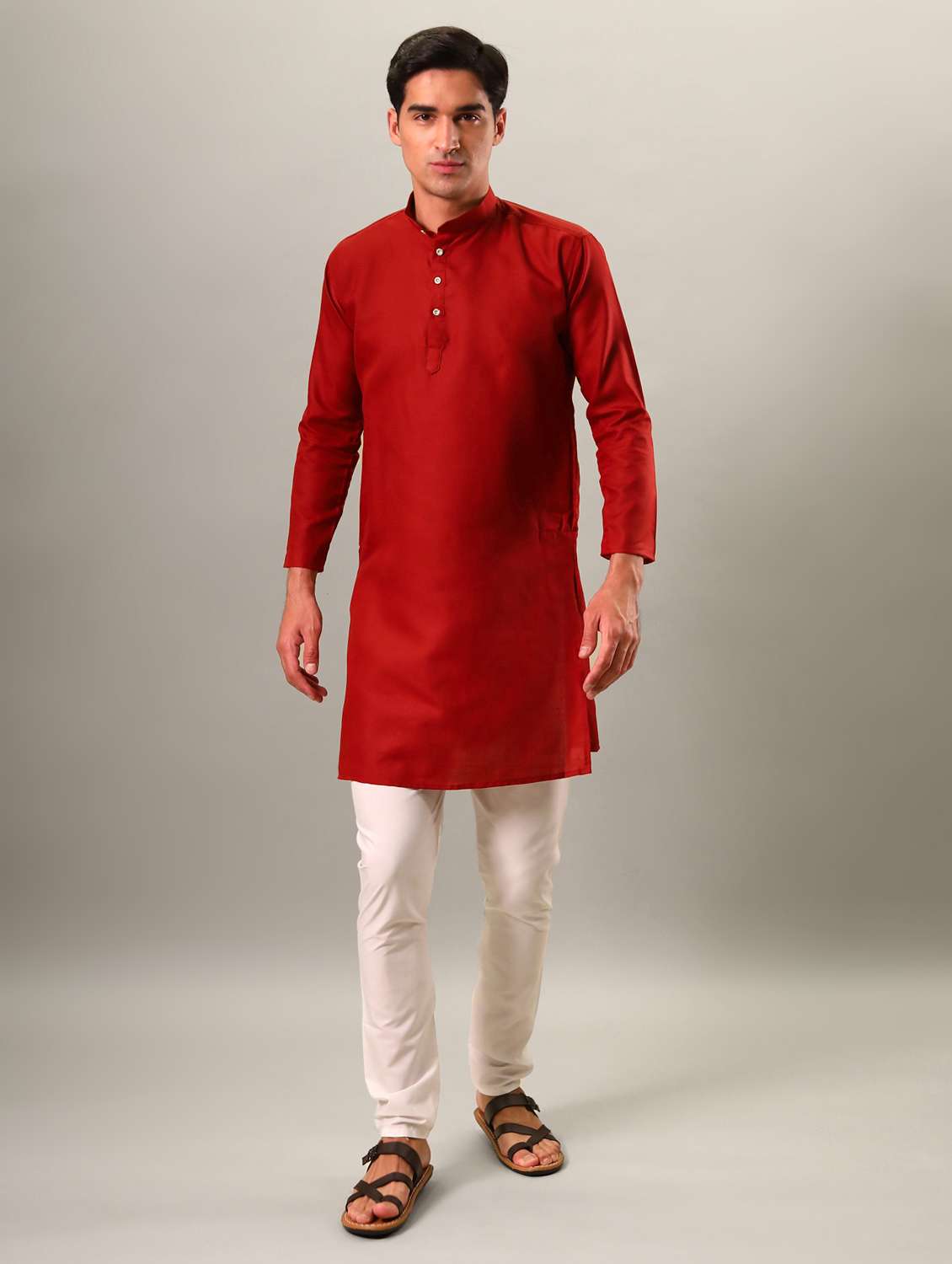 maroon mandarin neck solid kurta pyjama set