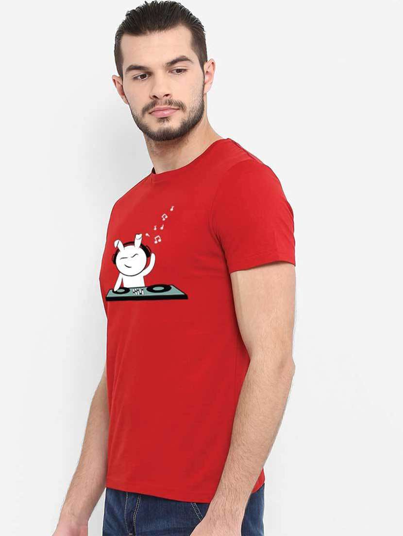 men round neck chest print sweatshirt - 19385721 -  Standard Image - 1