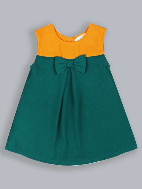 girls round neck sleeveless frock
