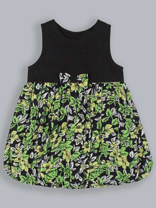 girls round neck sleeveless frock