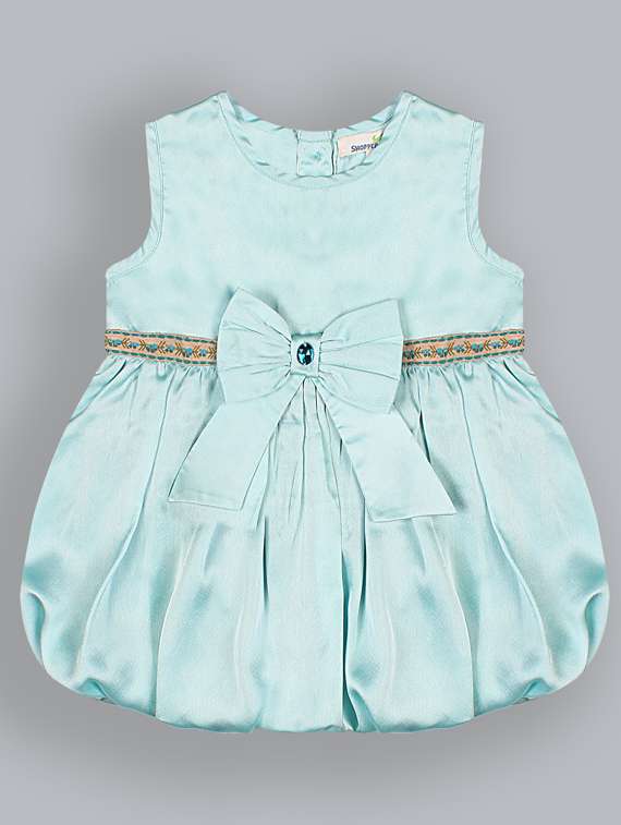 girls round neck sleeveless frock