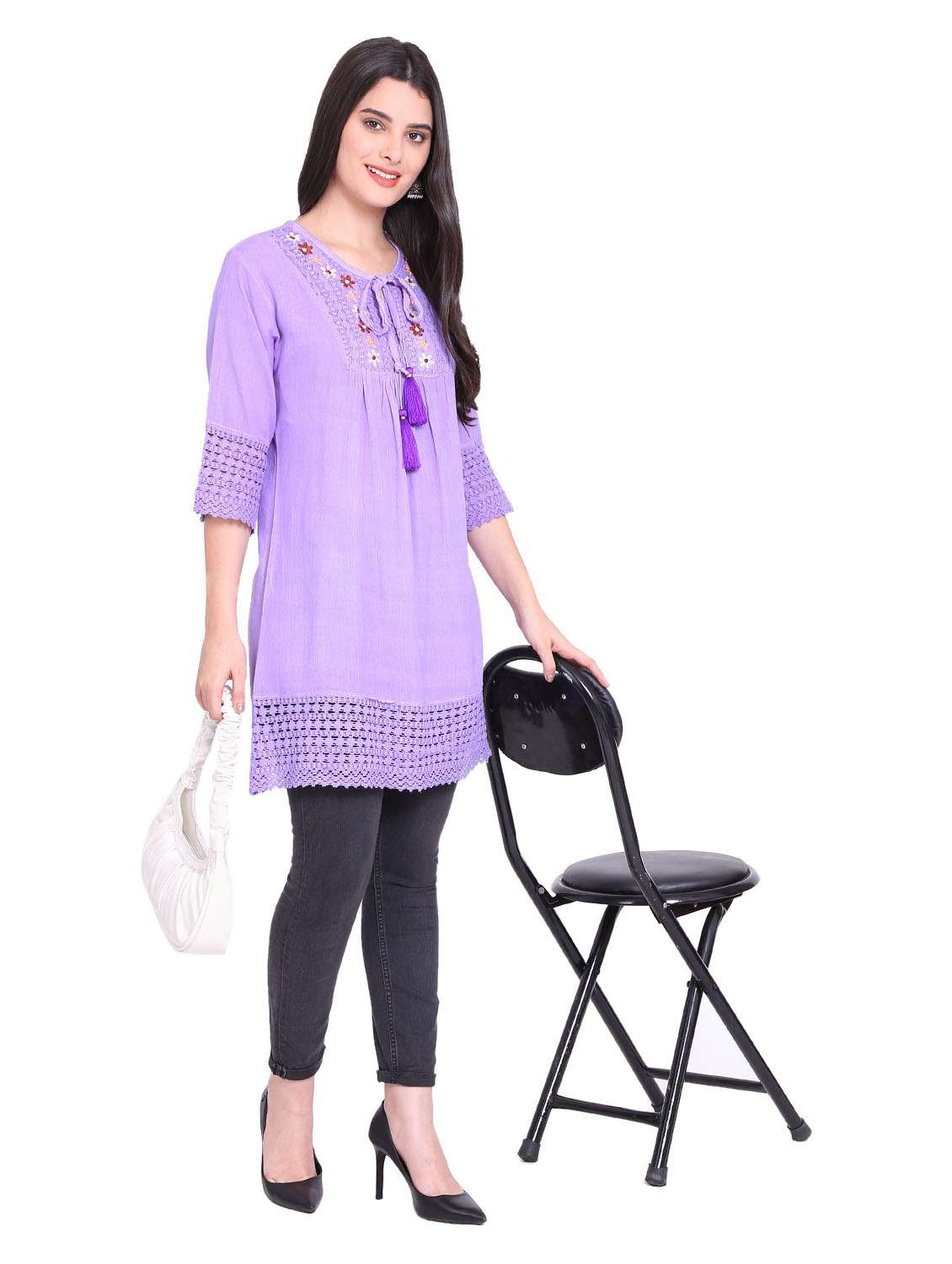 women solid straight kurta - 19408372 -  Standard Image - 4