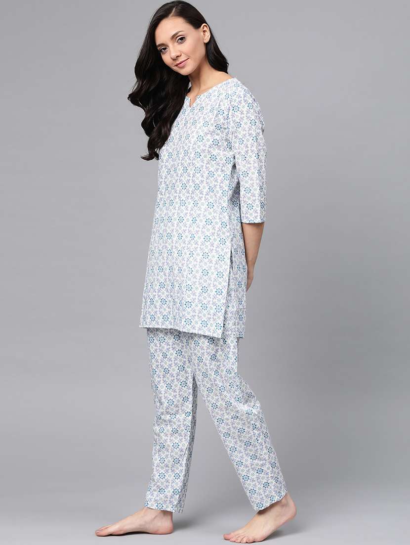 printed nightwear set - 19412766 -  Standard Image - 1