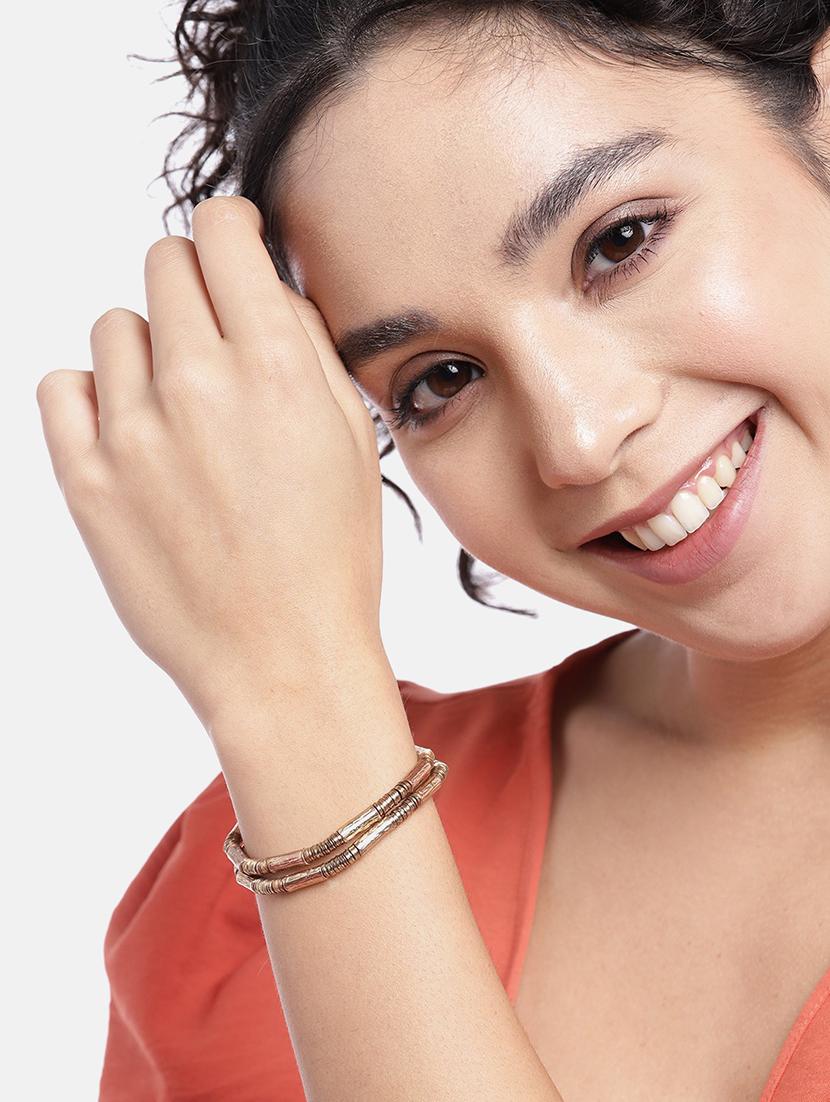 women gold-toned armlet link bracelet - 19413464 - Standard Image - 4