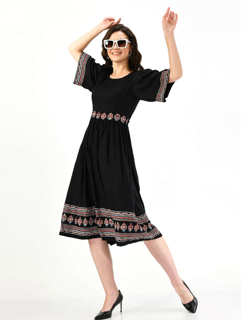 women's  paisley dress - 19414490 -  Standard Image - 6