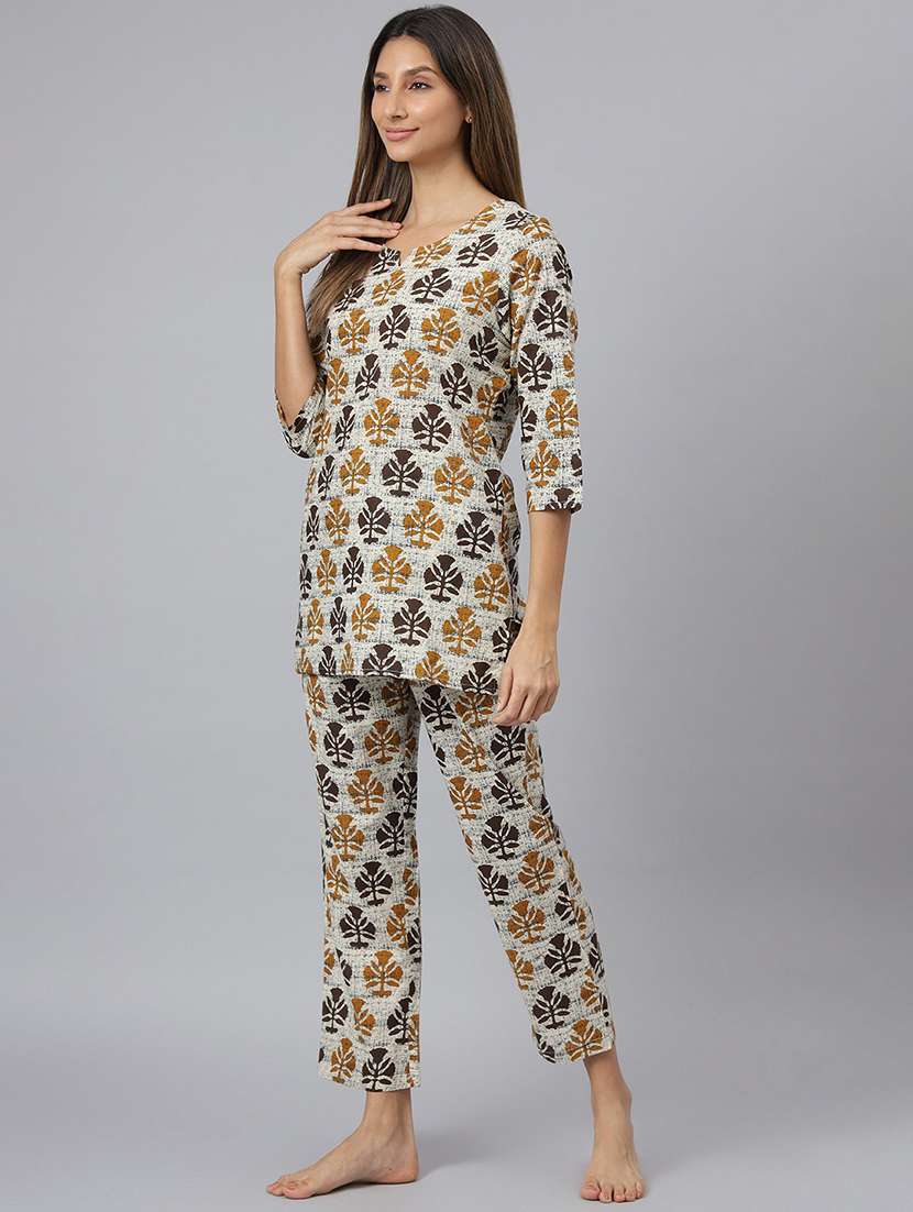 pinted pyjama set nightwear - 19416126 -  Standard Image - 1